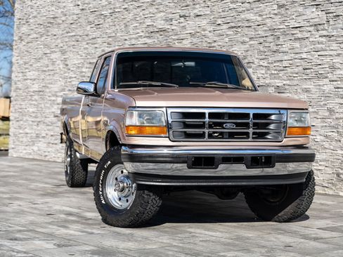 Used 1997 Ford F250 4x4 SuperCab Heavy Duty image 2