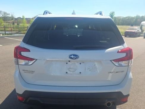 Used 2022 Subaru Forester Limited image 5