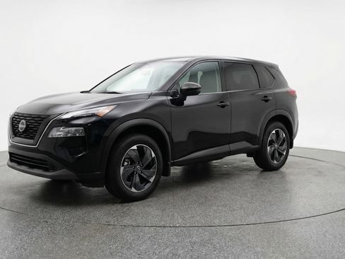 Used 2025 Nissan Rogue SV FWD image 3