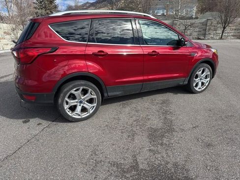 Certified 2019 Ford Escape Titanium w/ U9j03 - Titanium Tow Package AWD/4WD image 11