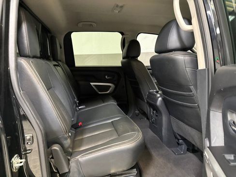 Used 2018 Nissan Titan SL w/ Chrome Package image 62