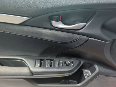 Used 2020 Honda Civic EX image 10