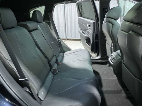 Certified 2025 Acura RDX SH-AWD image 13