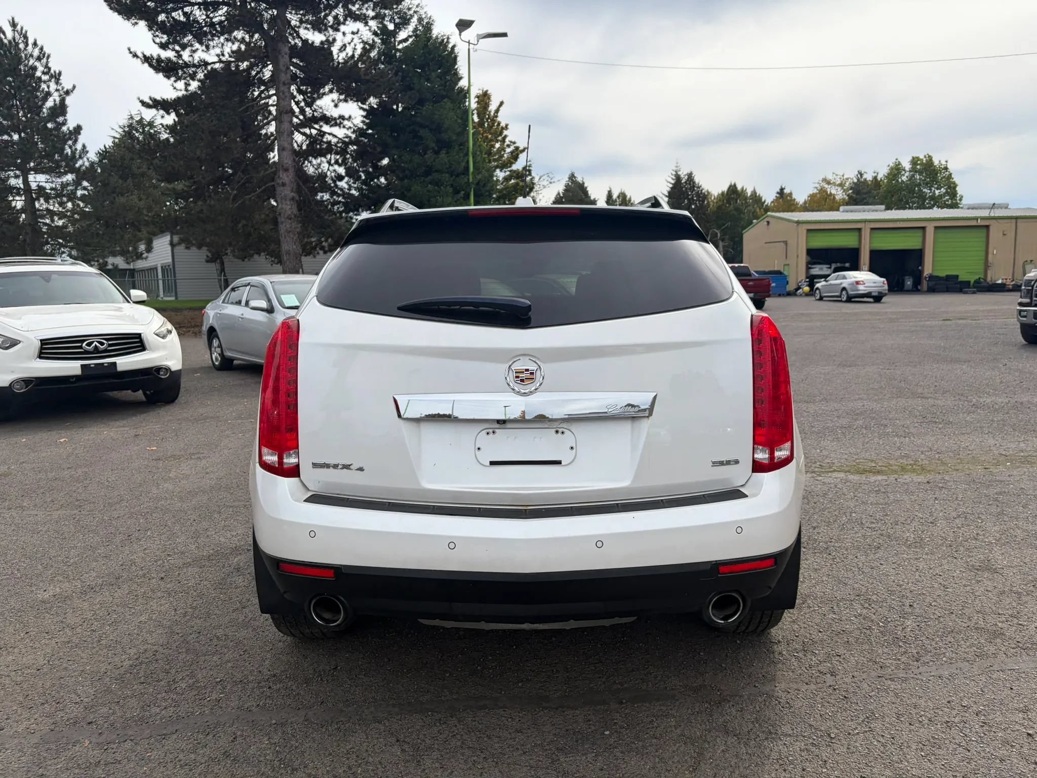 Used 2015 Cadillac SRX Premium AWD/4WD image 4