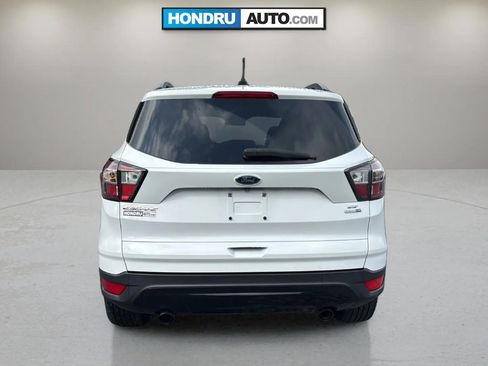 Used 2017 Ford Escape SE w/ SE Sport Appearance Package AWD/4WD image 8