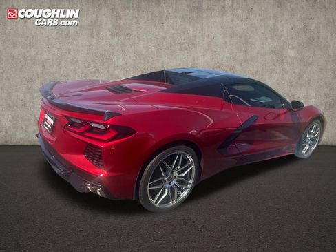 Used 2022 Chevrolet Corvette Stingray Premium Conv w/ Z51 Performance Package RWD image 5