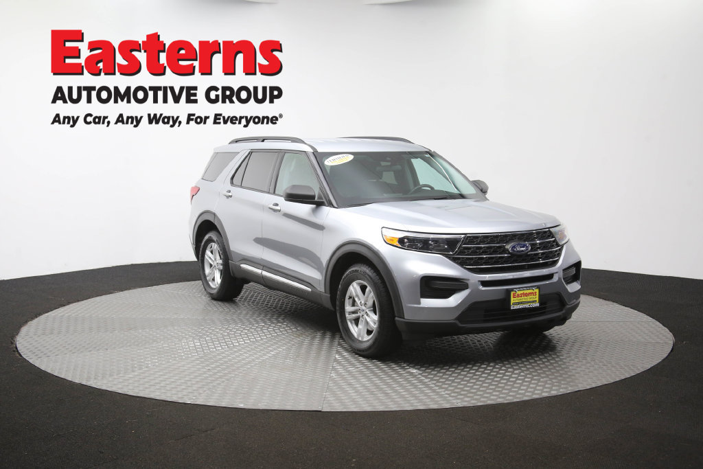 Used 2023 Ford Explorer XLT AWD/4WD image 53