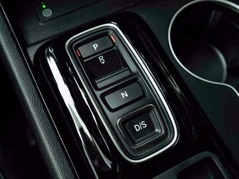 Certified 2025 Honda Pilot Elite image 30