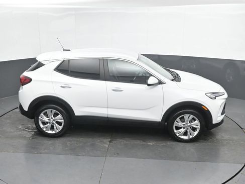 Used 2025 Buick Encore GX Preferred AWD/4WD image 29