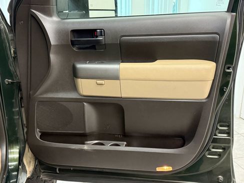 Used 2010 Toyota Tundra 4x4 Double Cab Long Bed image 21