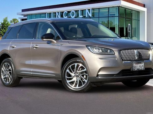 Used 2021 Lincoln Corsair FWD w/ Equipment Group 101A image 2