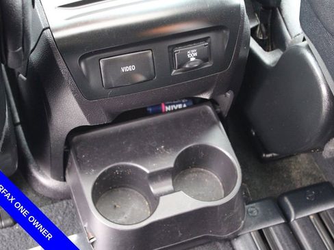 Used 2017 Toyota Sienna SE Premium image 30