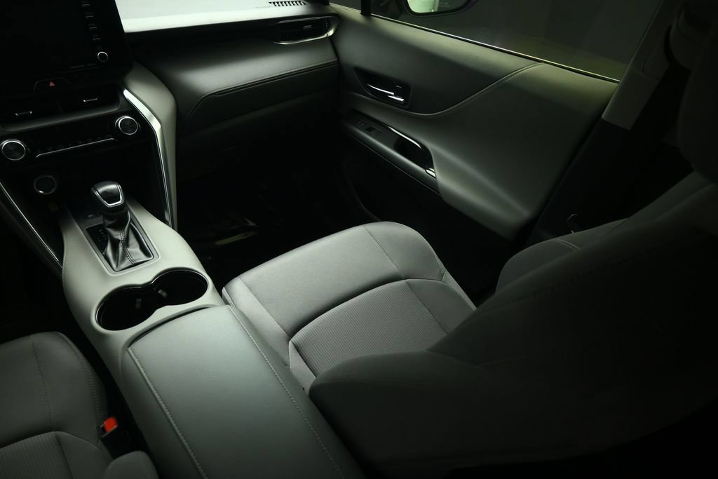 Used 2022 Toyota Venza LE AWD/4WD image 45