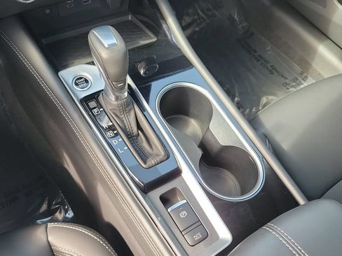 Used 2024 Nissan Altima 2.5 SL FWD image 20