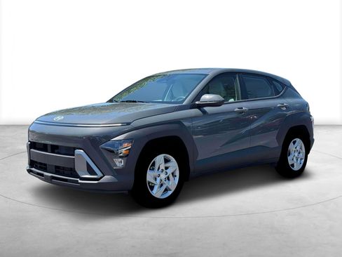 New 2026 Hyundai Kona SE FWD image 2