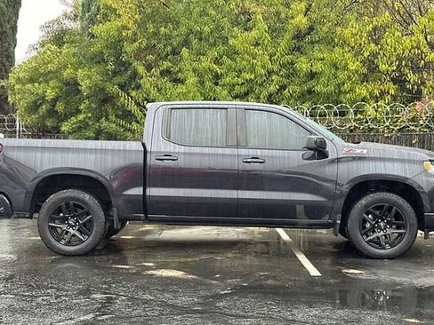 Used 2022 Chevrolet Silverado 1500 RST w/ Z71 Off-Road Package image 7