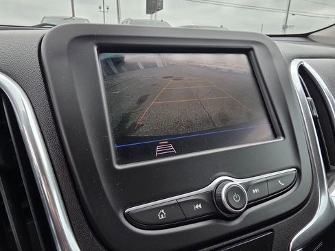 Used 2020 Chevrolet Equinox LT image 17