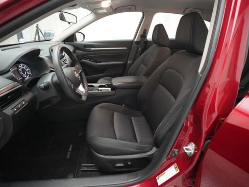 Certified 2023 Nissan Altima 2.5 SV image 8