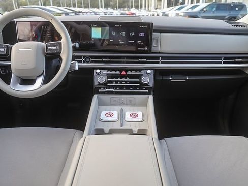 New 2026 Hyundai Santa Fe SE image 13
