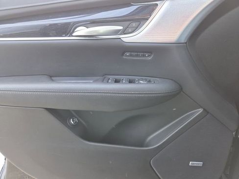 Used 2025 Cadillac XT5 Premium Luxury image 37