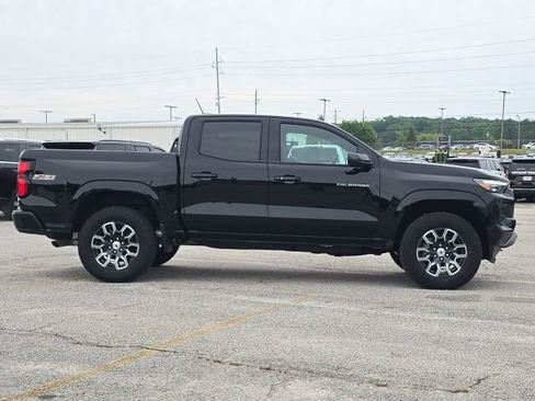 Used 2025 Chevrolet Colorado Z71 AWD/4WD image 6
