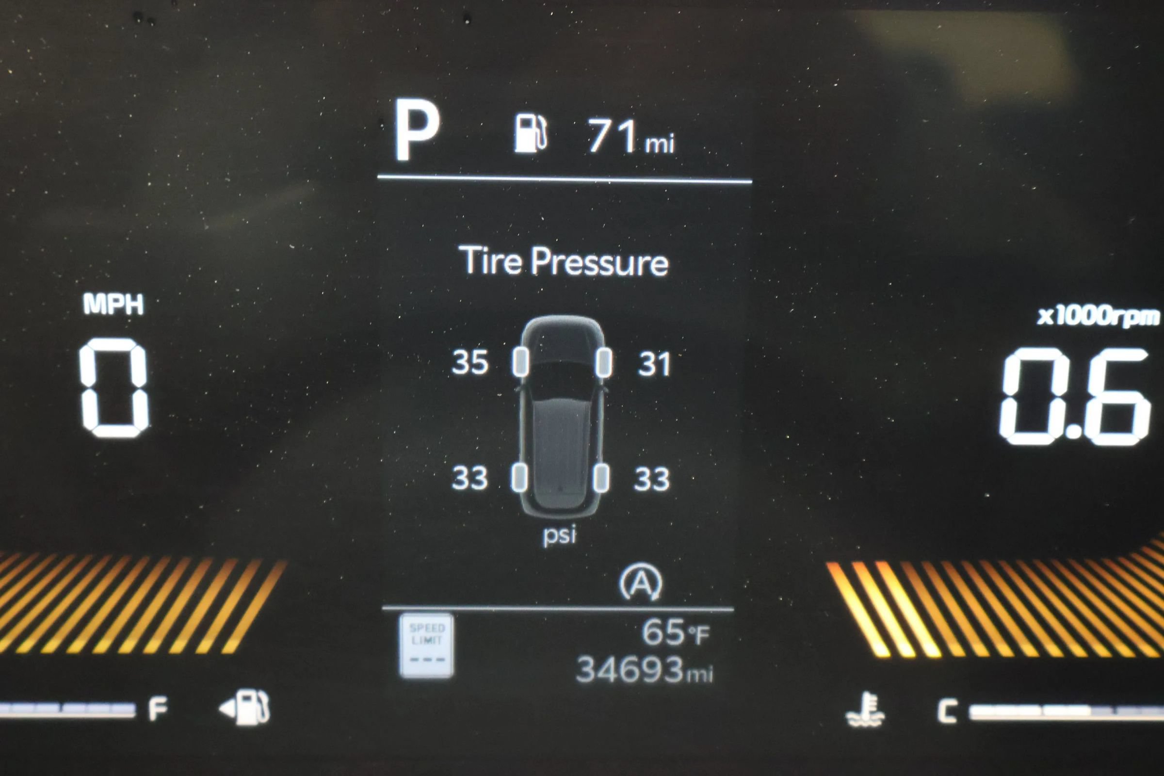 Used 2024 Kia Sorento S FWD image 25