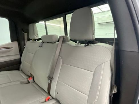 Used 2024 Chevrolet Silverado 1500 LT AWD/4WD image 7