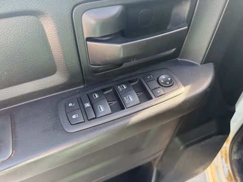 Used 2018 RAM 3500 Tradesman w/ Chrome Appearance Group AWD/4WD image 14