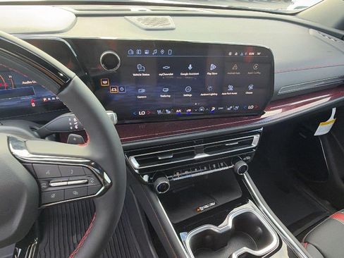New 2027 Chevrolet Traverse RS w/ LPO, Floor Liner Package FWD image 6