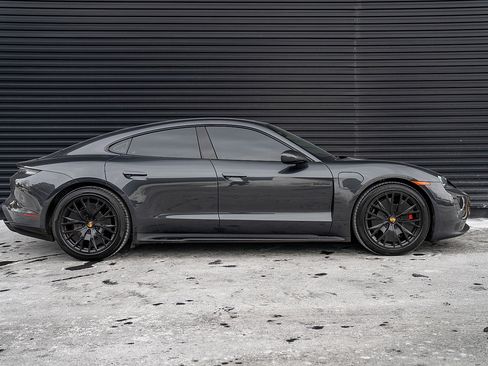 Certified 2023 Porsche Taycan GTS image 30