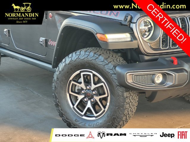 Certified 2025 Jeep Wrangler Unlimited Rubicon w/ Convenience Group AWD/4WD image 5