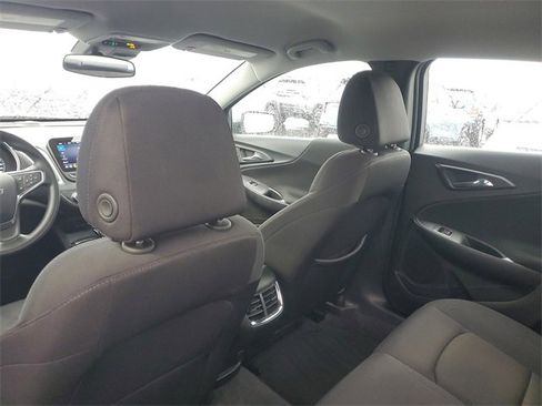 Used 2024 Chevrolet Malibu LT image 9