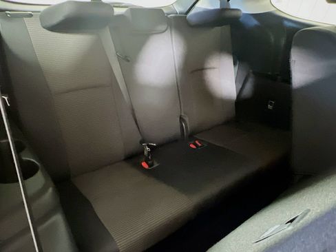 Used 2023 Toyota Highlander LE AWD/4WD image 22