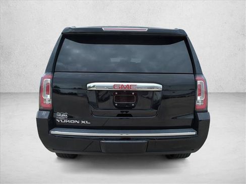 Used 2019 GMC Yukon XL Denali w/ Denali Ultimate Package RWD image 6