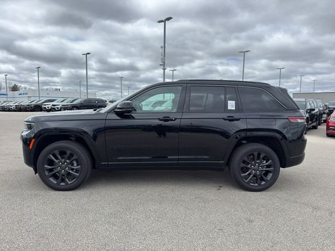 New 2026 Jeep Grand Cherokee Limited Reserve AWD/4WD image 6