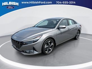 Used 2023 Hyundai Elantra Limited FWD video 1