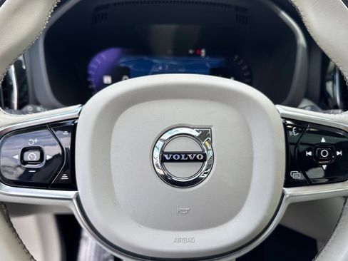 Used 2023 Volvo XC60 B5 Plus AWD/4WD image 26