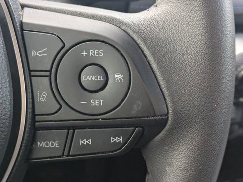 Used 2023 Toyota RAV4 SE image 27