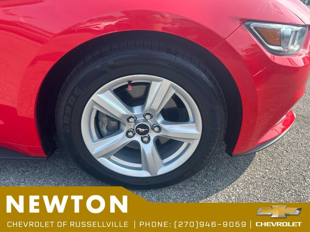 Used 2016 Ford Mustang Coupe RWD image 33