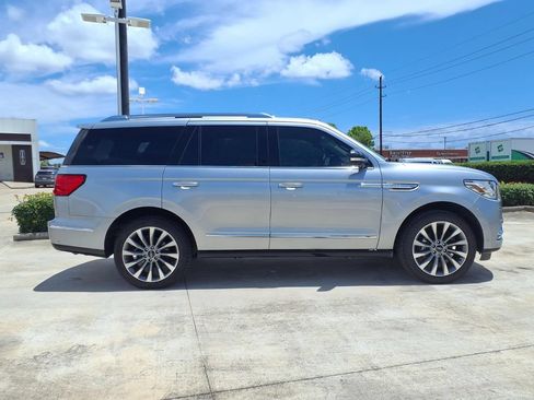 Used 2020 Lincoln Navigator Reserve AWD/4WD image 8