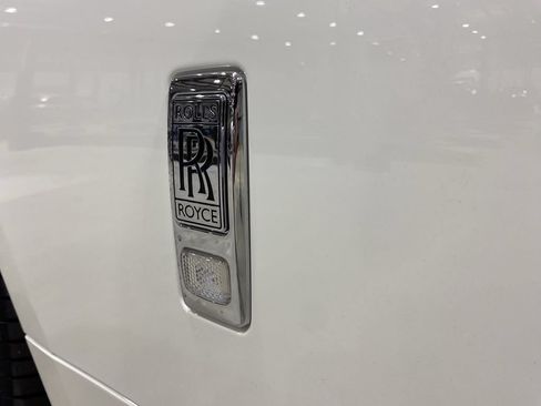 Used 2021 Rolls-Royce Dawn RWD image 27