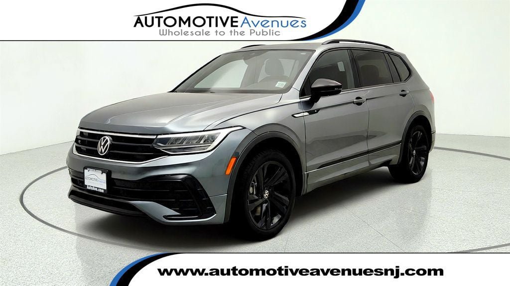 Used 2023 Volkswagen Tiguan SE R-Line FWD image 1
