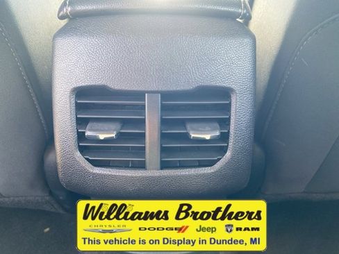 Used 2020 Ford Fusion SE image 23