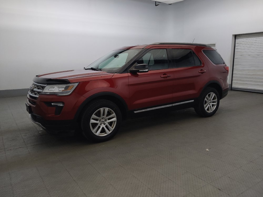 Used 2018 Ford Explorer XLT w/ Equipment Group 202A AWD/4WD image 2