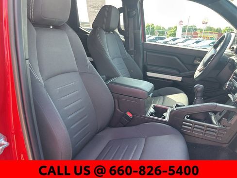 Certified 2024 Toyota Tacoma TRD Off-Road AWD/4WD image 6