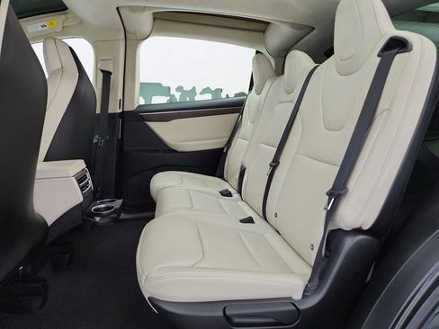 Used 2018 Tesla Model X 75D AWD/4WD image 22