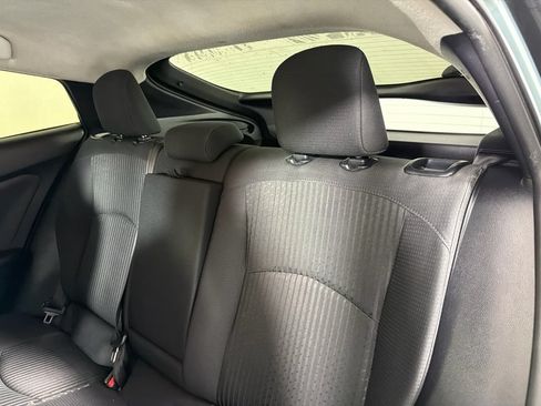 Used 2016 Toyota Prius Four FWD image 16