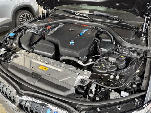 Used 2021 BMW 330e w/ M Sport Package image 37