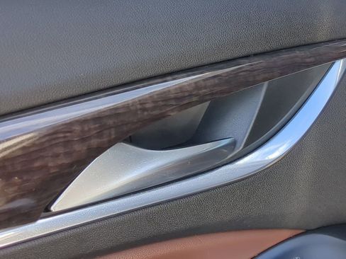 Used 2021 Buick Enclave Avenir w/ Avenir Technology Package image 29