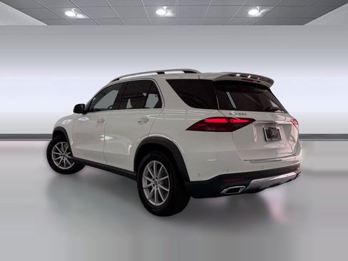 Used 2024 Mercedes-Benz GLE 350 4MATIC image 3